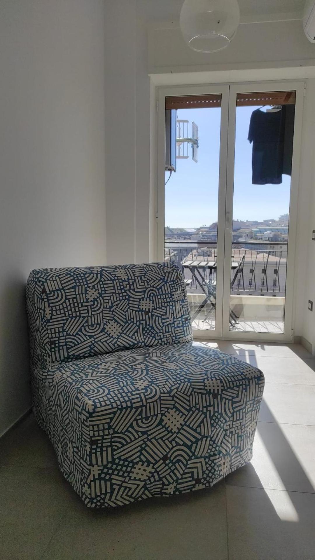 Neapolitan Skyscraper Suites Екстериор снимка