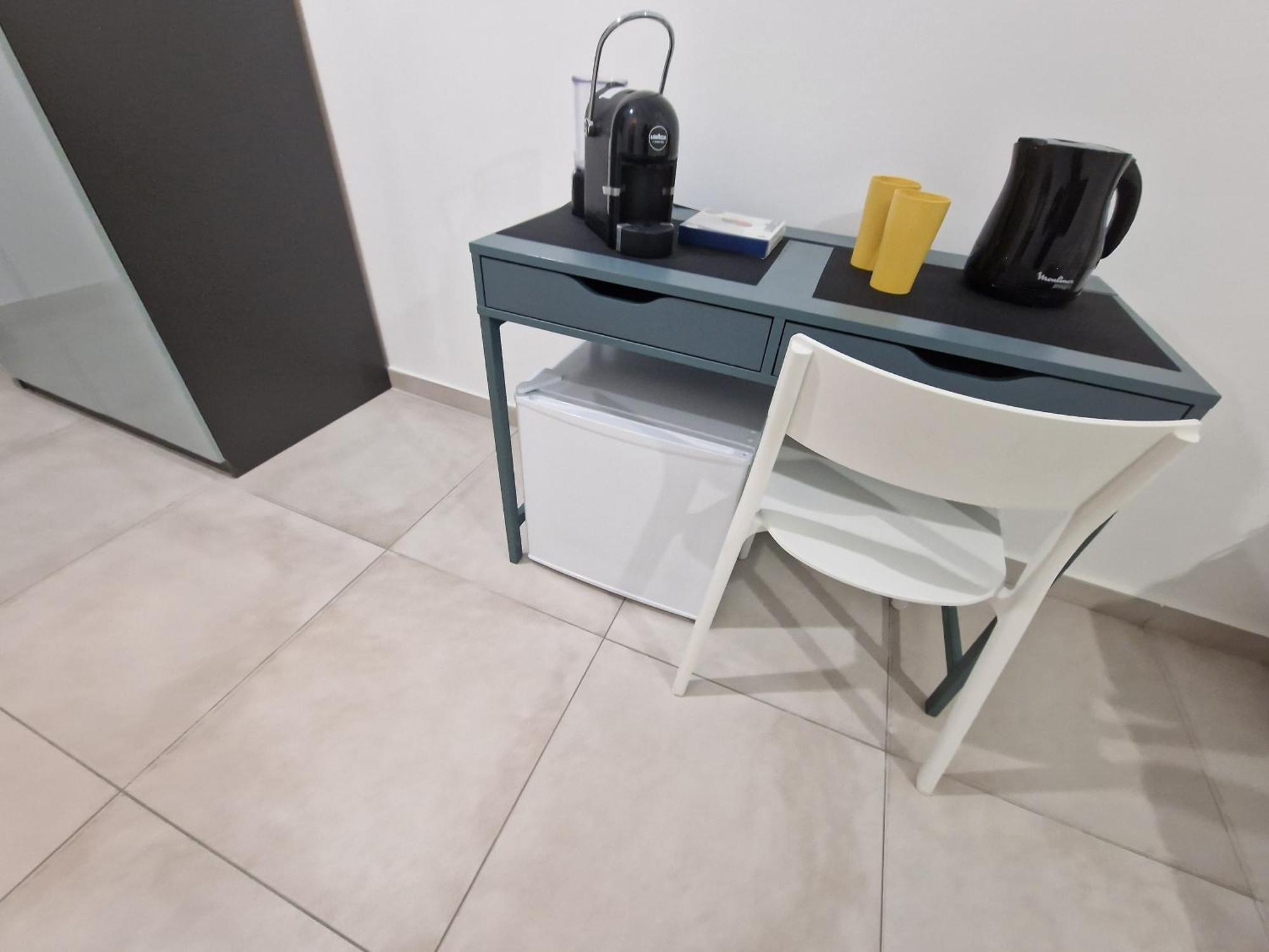 Neapolitan Skyscraper Suites Екстериор снимка