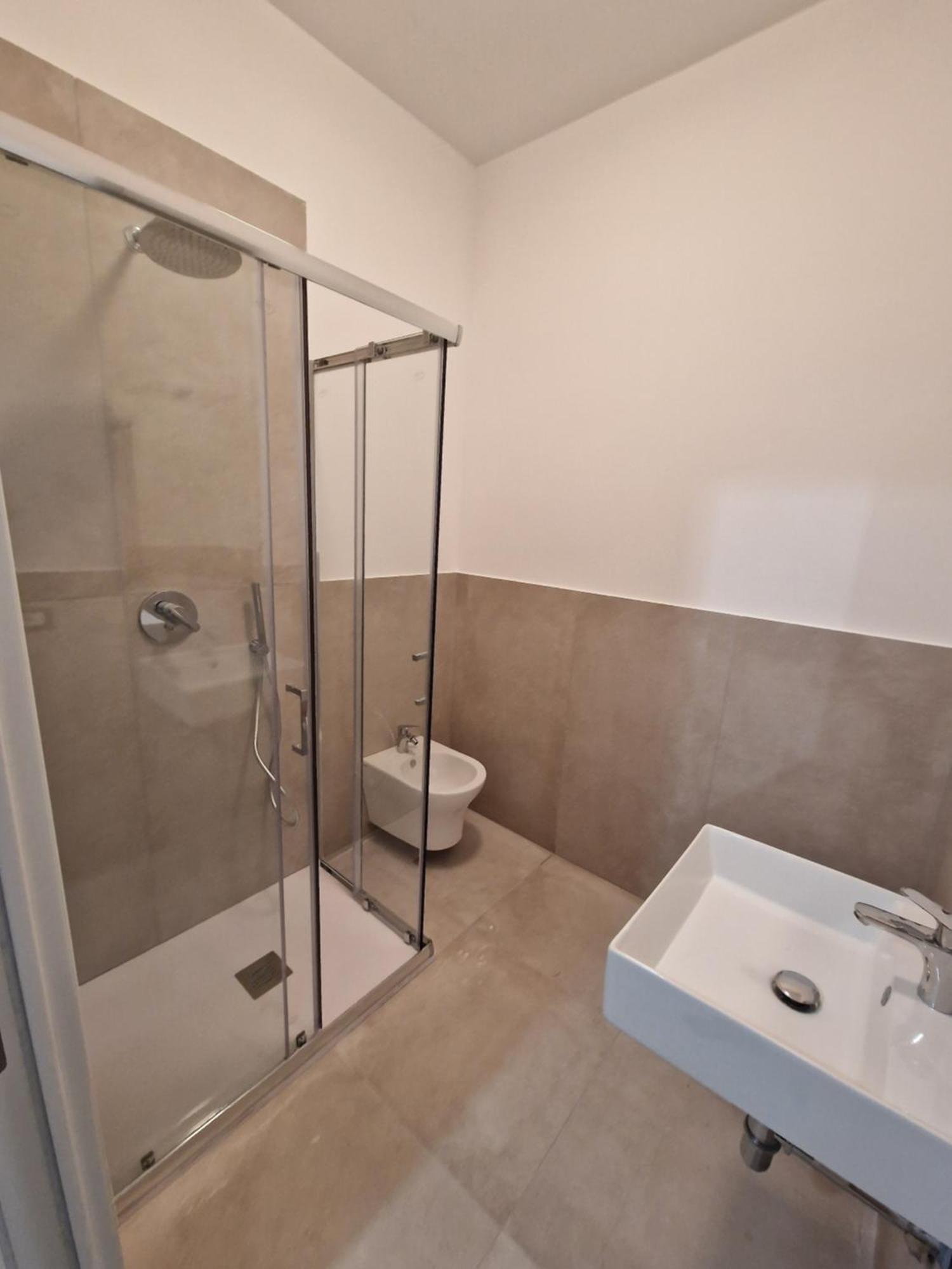 Neapolitan Skyscraper Suites Екстериор снимка