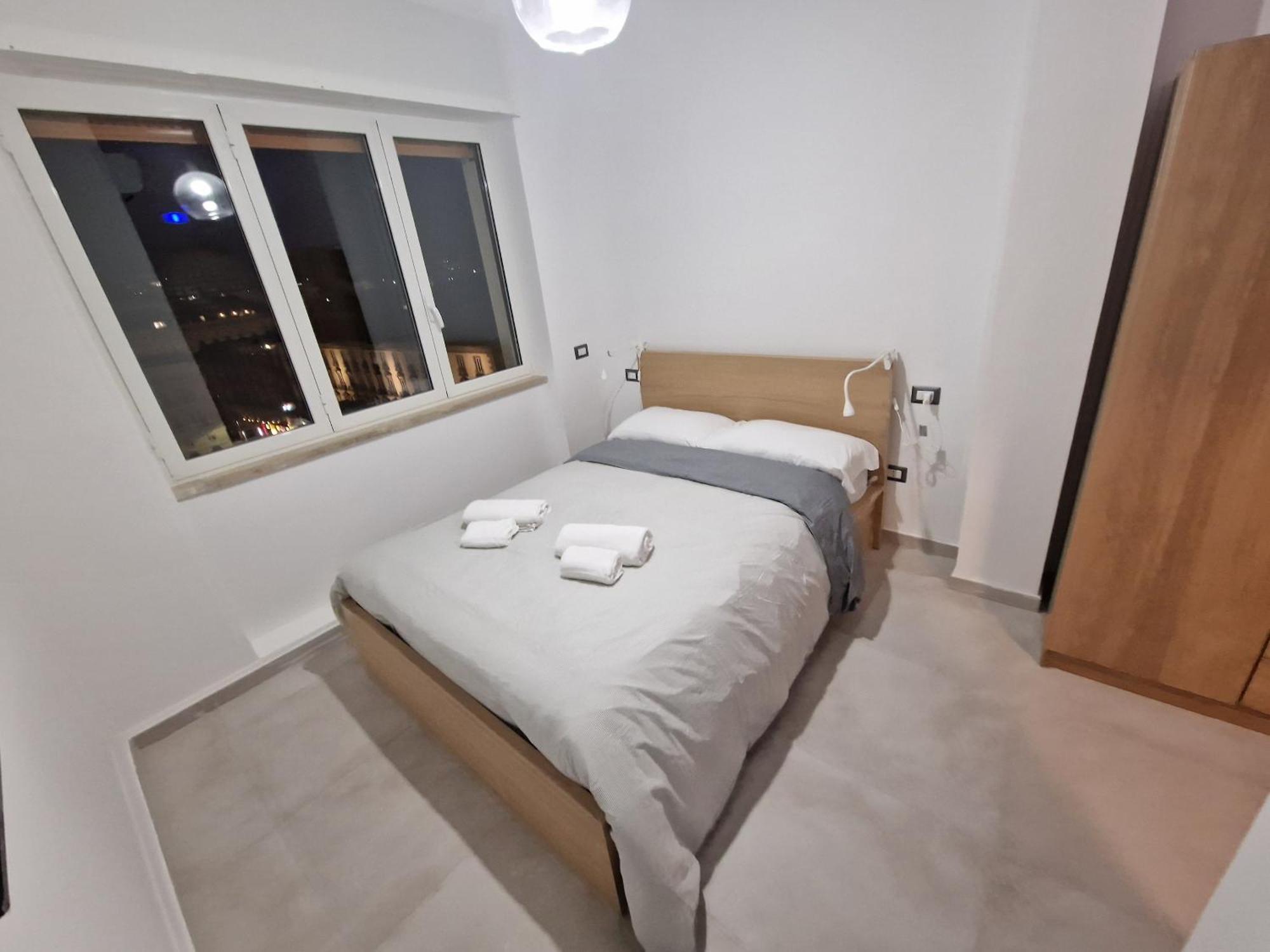 Neapolitan Skyscraper Suites Екстериор снимка